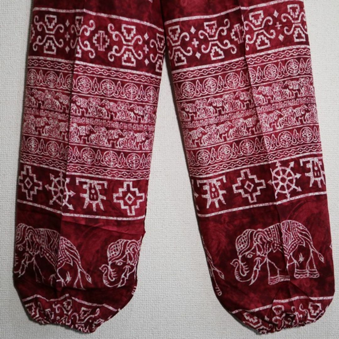 【新品】タイパンツ　線で描かれた大象と極小象　ウォッシュ風カラー　エンジ メンズのパンツ(サルエルパンツ)の商品写真