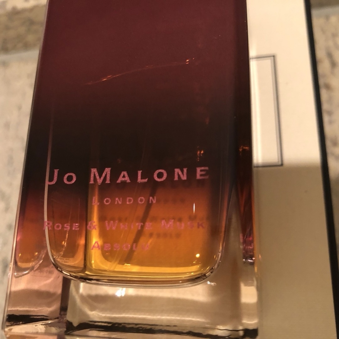 Jo Malone(ジョーマローン)のジョーマローン★コロン★100ml★ローズ & ホワイト ムスク アブソリュ コスメ/美容のコスメ/美容 その他(その他)の商品写真