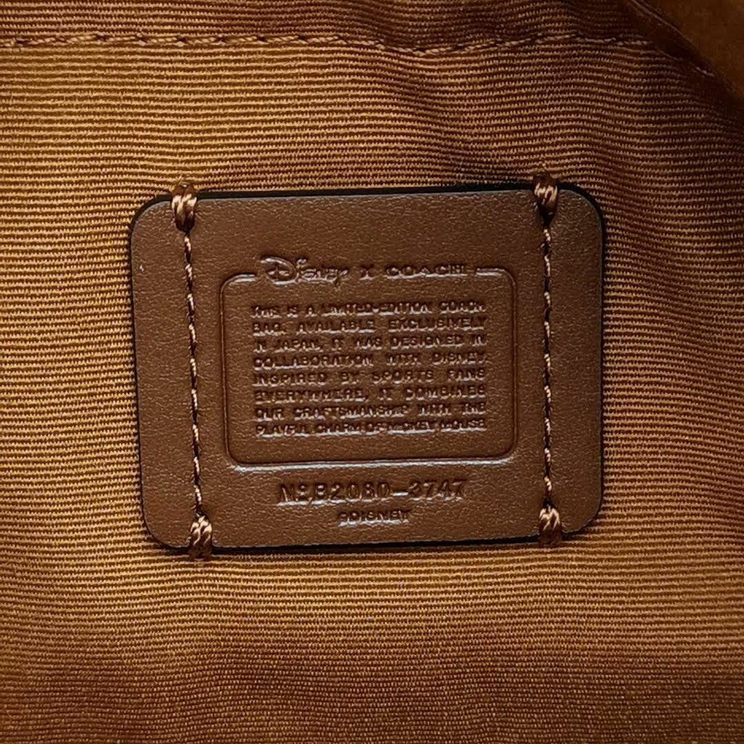 COACH(コーチ)の超美品 コーチ COACH ディズニー ボディバッグ 03-24032202 レディースのバッグ(ボディバッグ/ウエストポーチ)の商品写真