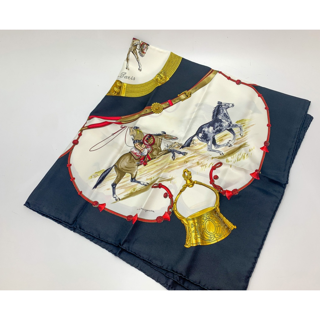 HERMES - HERMES エルメス カレ90 Pampa パンパ 大草原 犬 馬 黒 HERMES - HERMES エルメス カレ90 Pampa パンパ 大草原 犬 馬 黒