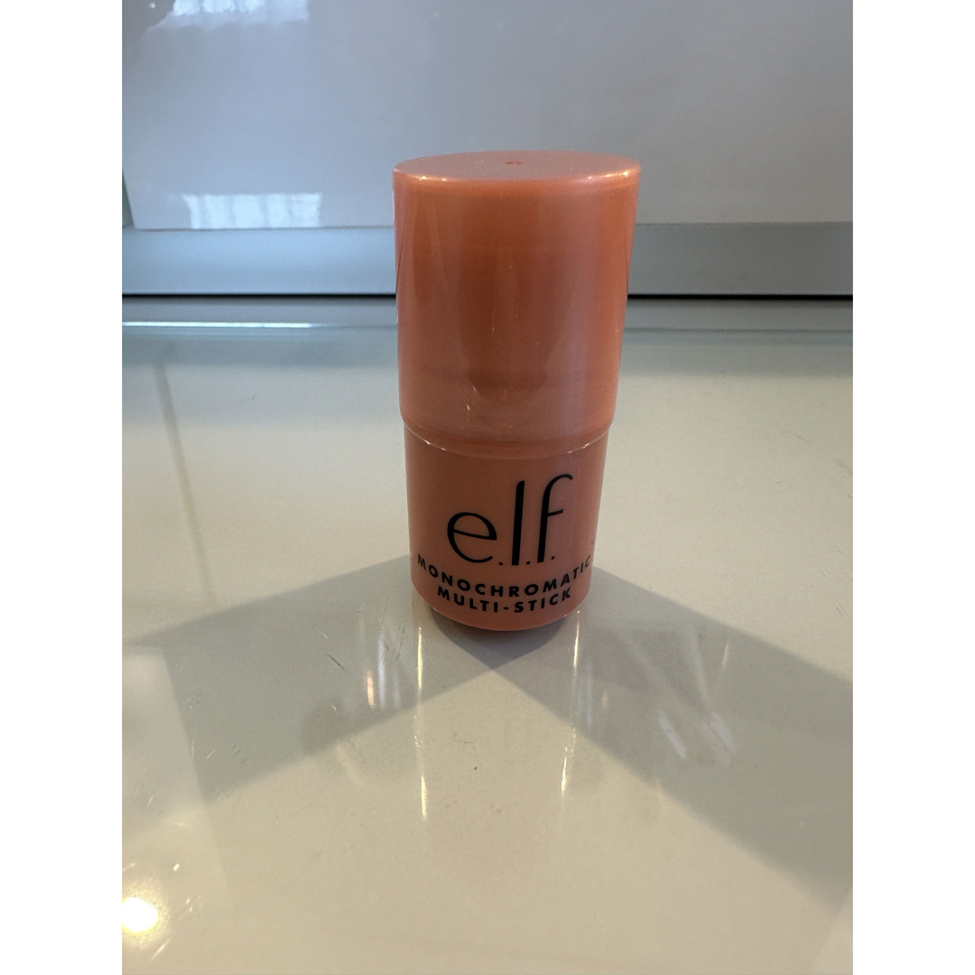 elf(エルフ)のE.l.f Cosmetics Monochromaticハイライト♡未使用に近 コスメ/美容のベースメイク/化粧品(フェイスカラー)の商品写真