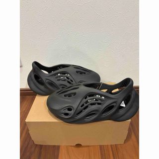 イージー(YEEZY（adidas）)のadidas YEEZY Foam Runner "Onyx" (サンダル)