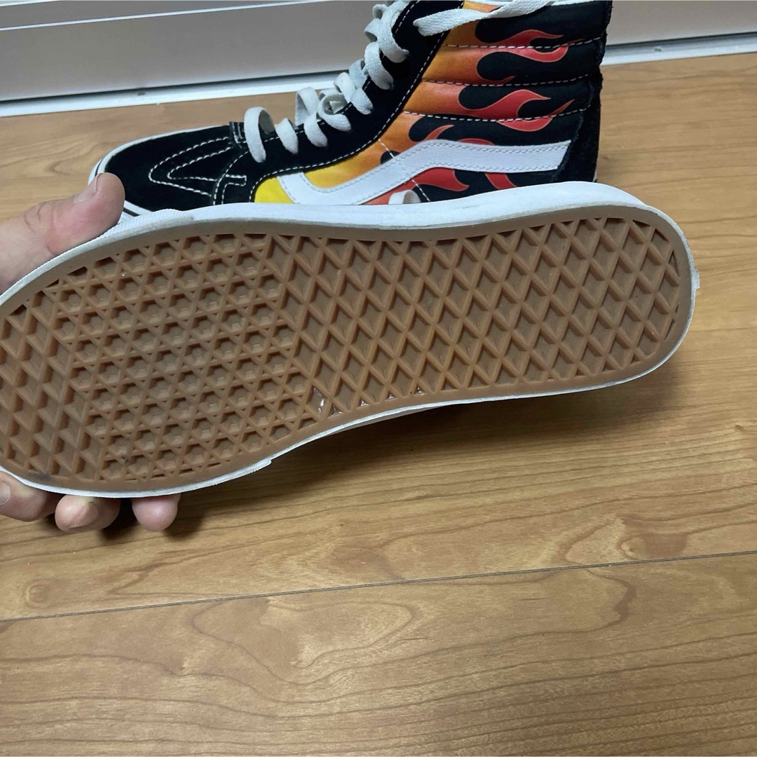 VANS(ヴァンズ)の美品　バンズ　SK8-HI フレイム　スニーカー　ハイカット　ファイヤーパターン メンズの靴/シューズ(スニーカー)の商品写真