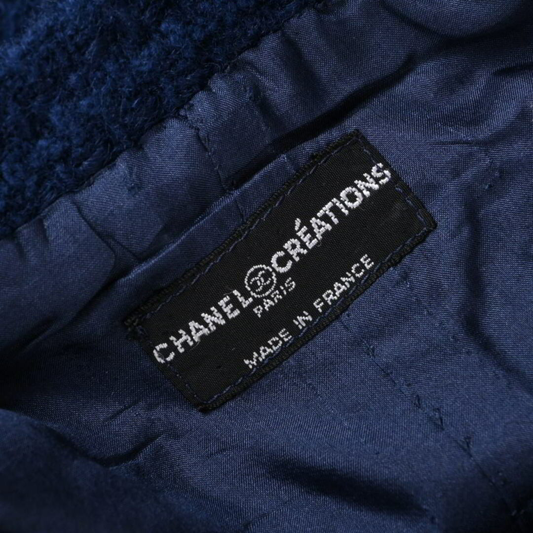 CHANEL(シャネル)のCHANEL ボタン11個付き セットアップ レディースのジャケット/アウター(テーラードジャケット)の商品写真