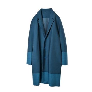 イッセイミヤケ(ISSEY MIYAKE)のISSEY MIYAKE プリーツ 3B ロングジャケット(テーラードジャケット)