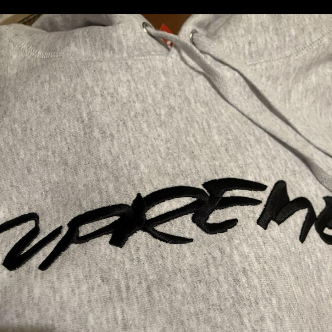 Supreme(シュプリーム)のSupreme Futura Hooded Sweatshirt Mサイズ メンズのトップス(パーカー)の商品写真