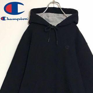 チャンピオン(Champion)の【美品】チャンピオン　刺繍ロゴ入りパーカー　ブラック　人気L K689(パーカー)