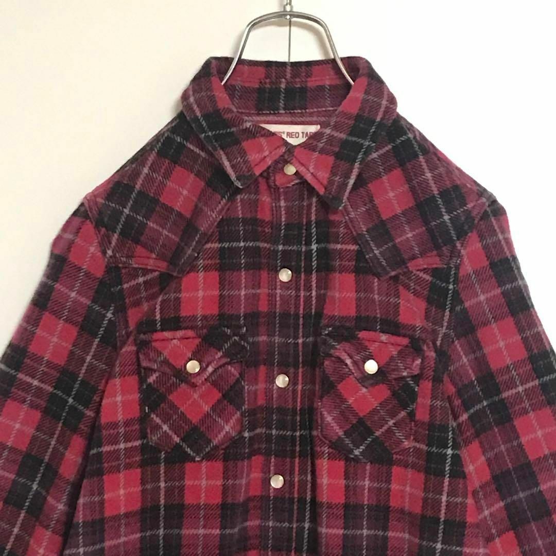 Levi's(リーバイス)の【美品】リーバイスレッドタブ　肉厚長袖チェックシャツ　赤　K679 レディースのトップス(シャツ/ブラウス(長袖/七分))の商品写真