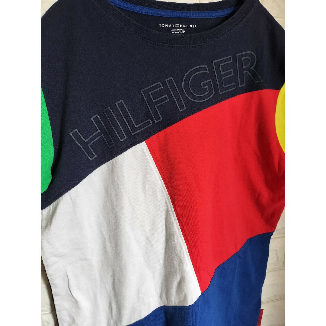 TOMMY HILFIGER(トミーヒルフィガー)のトミーヒルフィガー　マルチカラーTシャツ メンズのトップス(シャツ)の商品写真