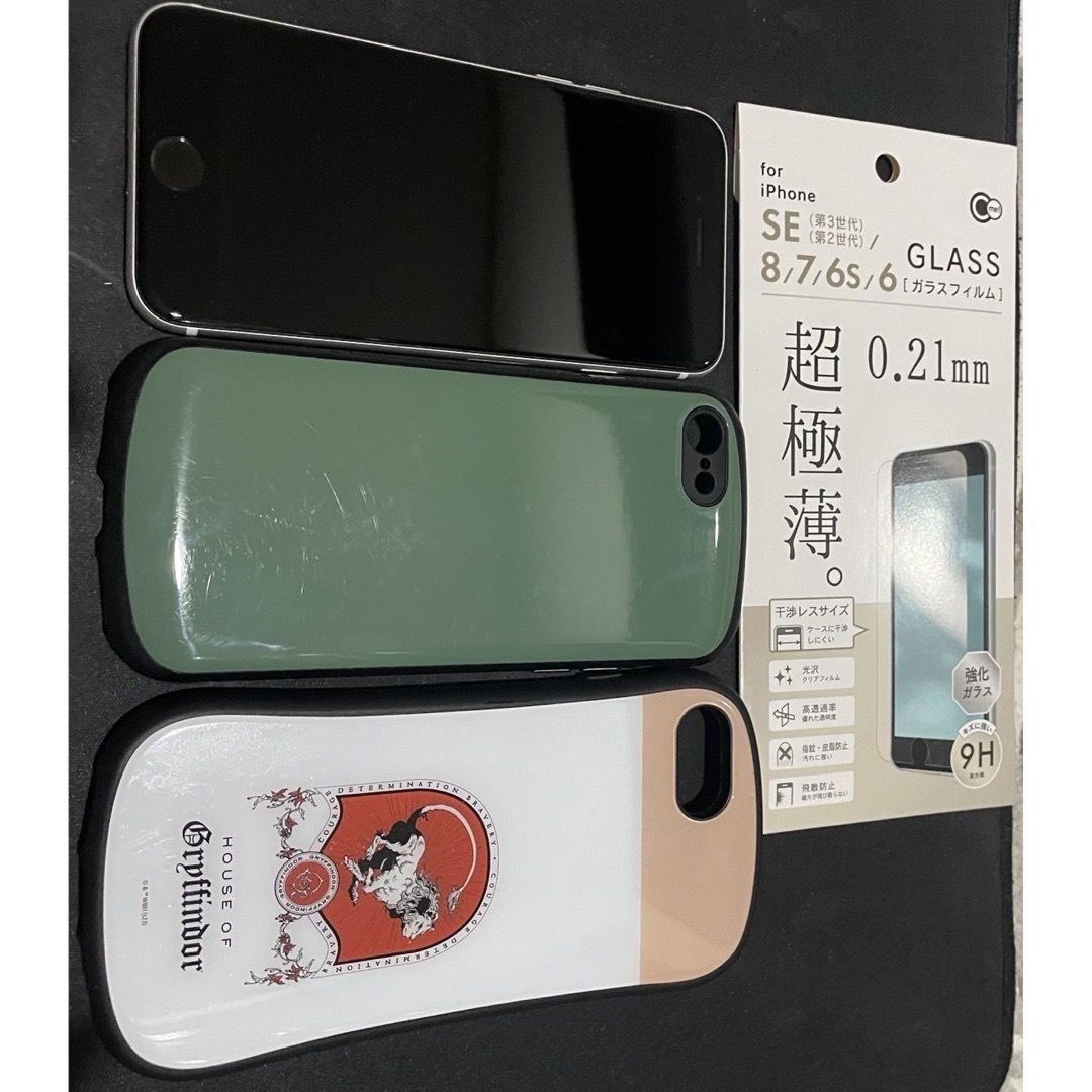 iPhone(アイフォーン)のiPhoneSE2 128gb ホワイト　SIMフリー スマホ/家電/カメラのスマートフォン/携帯電話(スマートフォン本体)の商品写真
