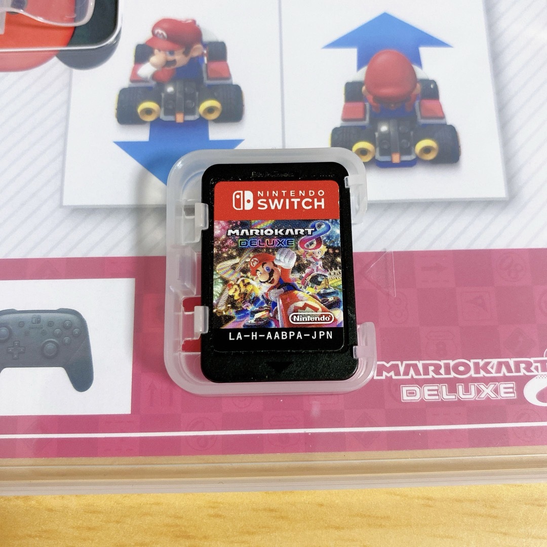 Nintendo Switch(ニンテンドースイッチ)のマリオカート8 デラックス　※紙ジャケットに汚れあり エンタメ/ホビーのゲームソフト/ゲーム機本体(家庭用ゲームソフト)の商品写真