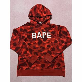 アベイシングエイプ(A BATHING APE)のbape red camo pullover hoodie　ベイプ　パーカー(パーカー)