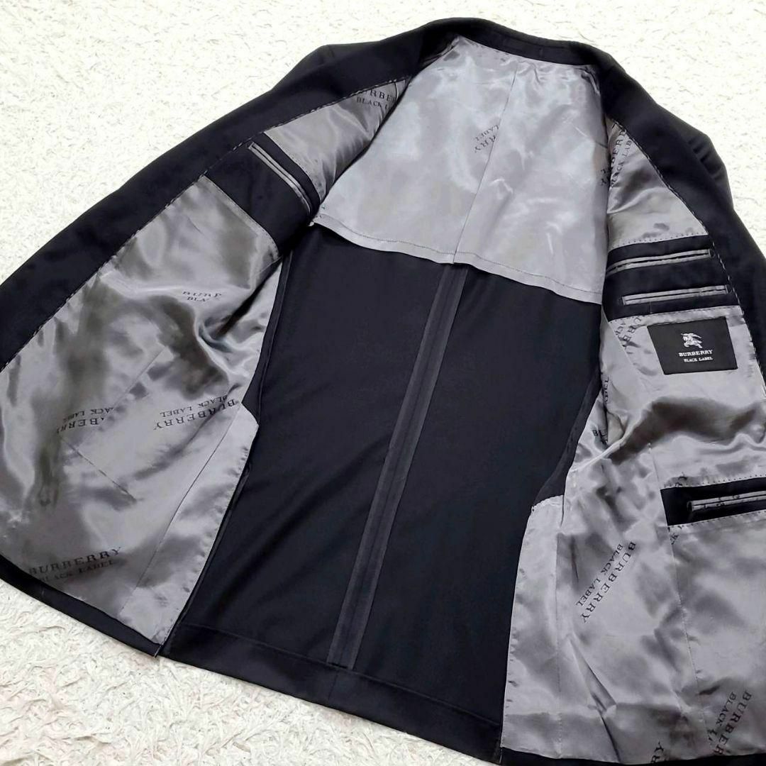 BURBERRY BLACK LABEL(バーバリーブラックレーベル)の極美品 XL バーバリーブラックレーベル 背抜き 羊毛3Pスーツ 黒 水牛ボタン メンズのスーツ(セットアップ)の商品写真