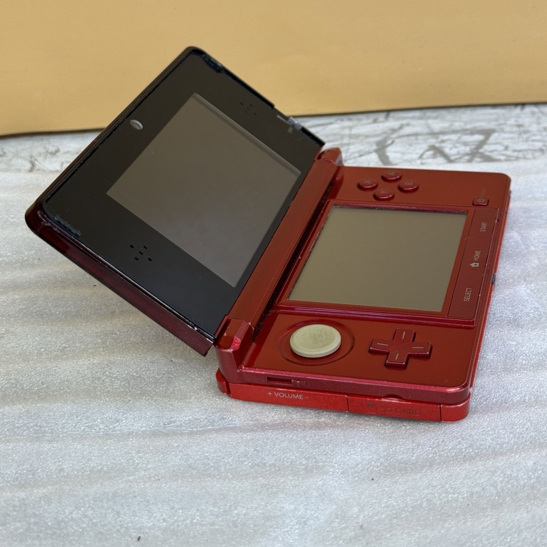 任天堂 Nintendo 3DS 本体 CTR-001 ジャンク エンタメ/ホビーのゲームソフト/ゲーム機本体(その他)の商品写真