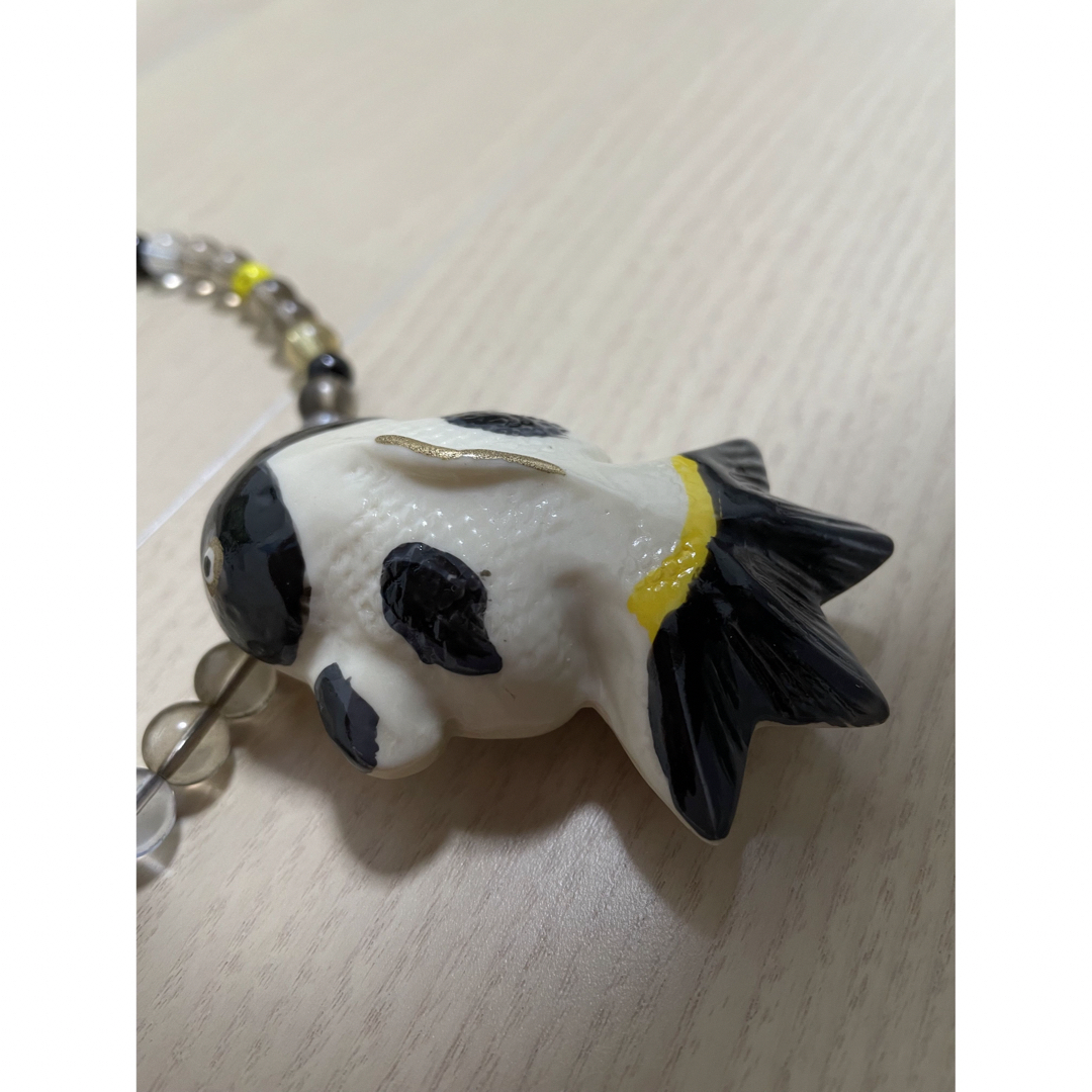 KANEKO ISAO(カネコイサオ)の☆値下げ　未使用　ワンダフルワールド  金魚　ネックレス　黒 レディースのワンピース(ロングワンピース/マキシワンピース)の商品写真