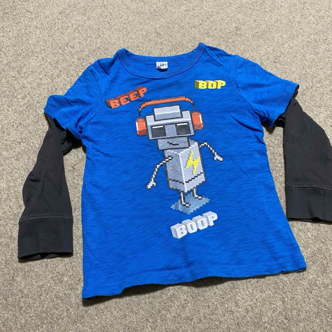 GAP(ギャップ)のGAPトップス　4点まとめ売り キッズ/ベビー/マタニティのキッズ服男の子用(90cm~)(Tシャツ/カットソー)の商品写真