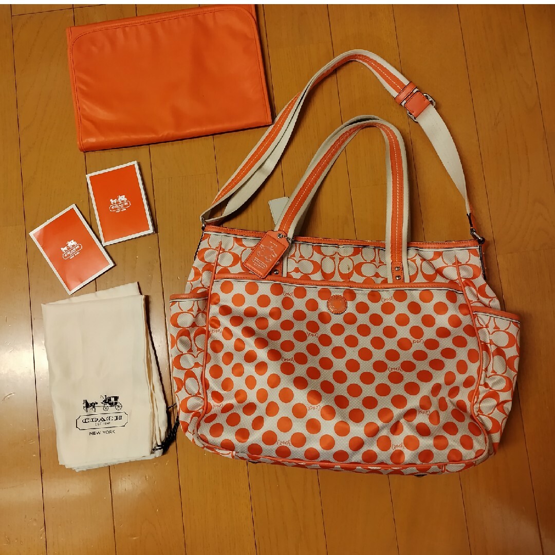 COACH(コーチ)の★最終値下★COACH マザーズバック キッズ/ベビー/マタニティのマタニティ(マザーズバッグ)の商品写真