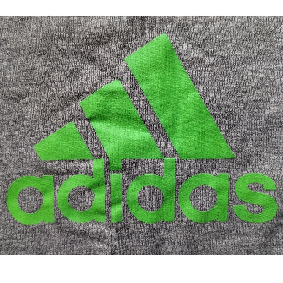 adidas(アディダス)のアディダス　長袖トレーナー　キッズ キッズ/ベビー/マタニティのキッズ服男の子用(90cm~)(Tシャツ/カットソー)の商品写真