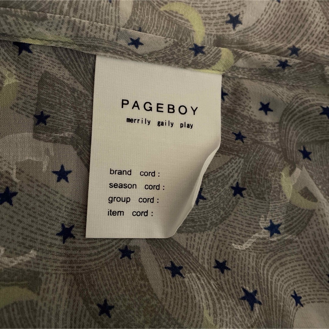 PAGEBOY(ページボーイ)のPAGEBOY  シアーブラウス　2way  ネコ柄   星柄　月柄 レディースのトップス(シャツ/ブラウス(長袖/七分))の商品写真