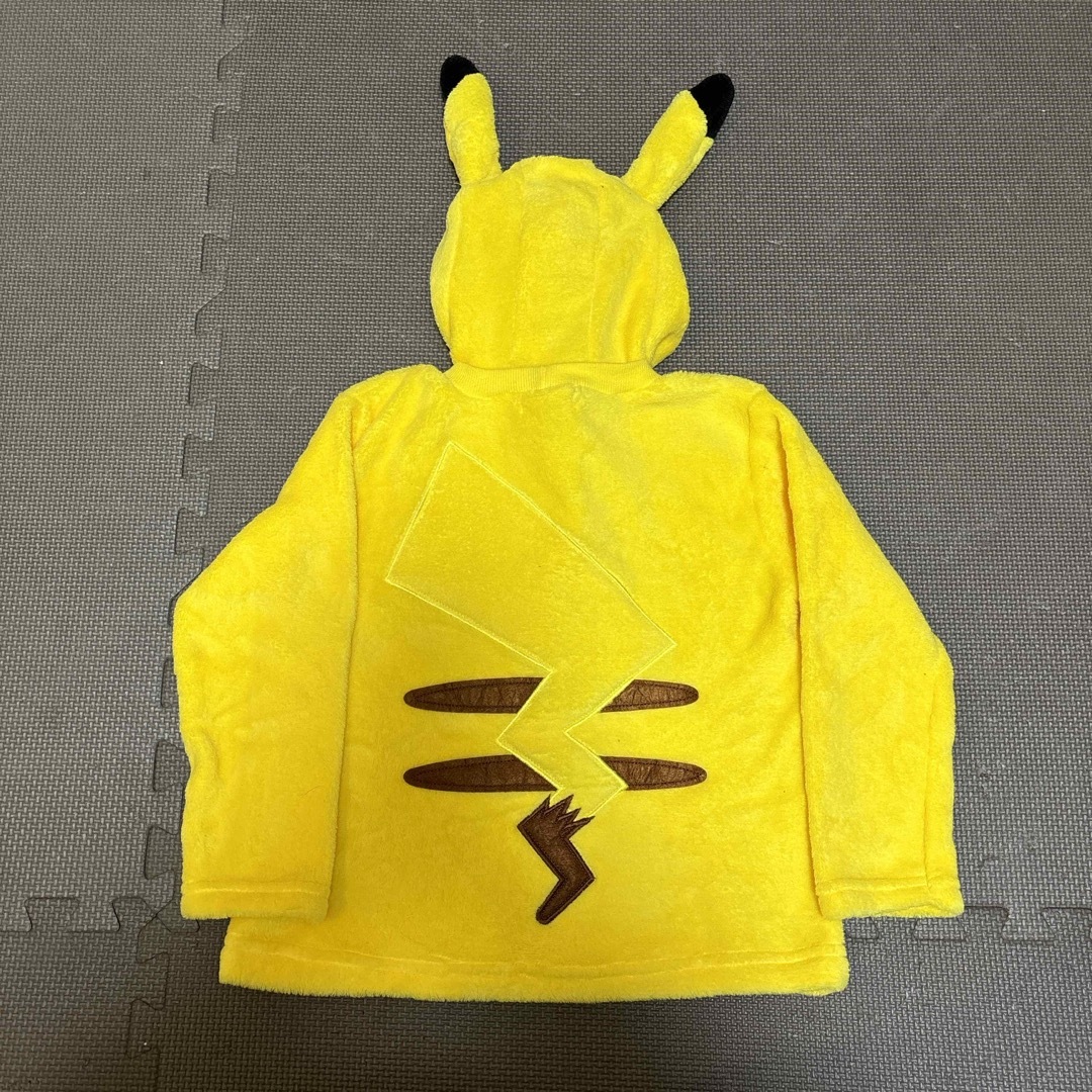 ポケモン(ポケモン)の⚪︎ ピカチュウ　なりきり　パジャマ　110 キッズ/ベビー/マタニティのキッズ服男の子用(90cm~)(パジャマ)の商品写真