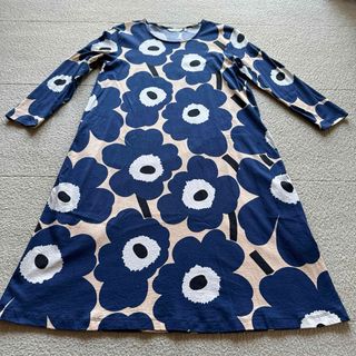 マリメッコ(marimekko)の美品 marimekko 花柄 ウニッコカットソーワンピース XS(ひざ丈ワンピース)