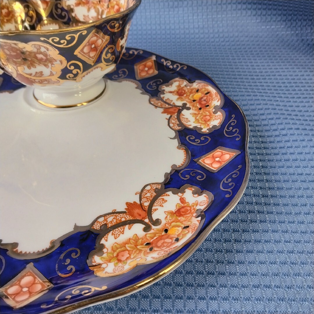 ROYAL ALBERT(ロイヤルアルバート)の英国製 ロイヤルアルバート エアルーム ROYAL ALBERT インテリア/住まい/日用品のキッチン/食器(食器)の商品写真