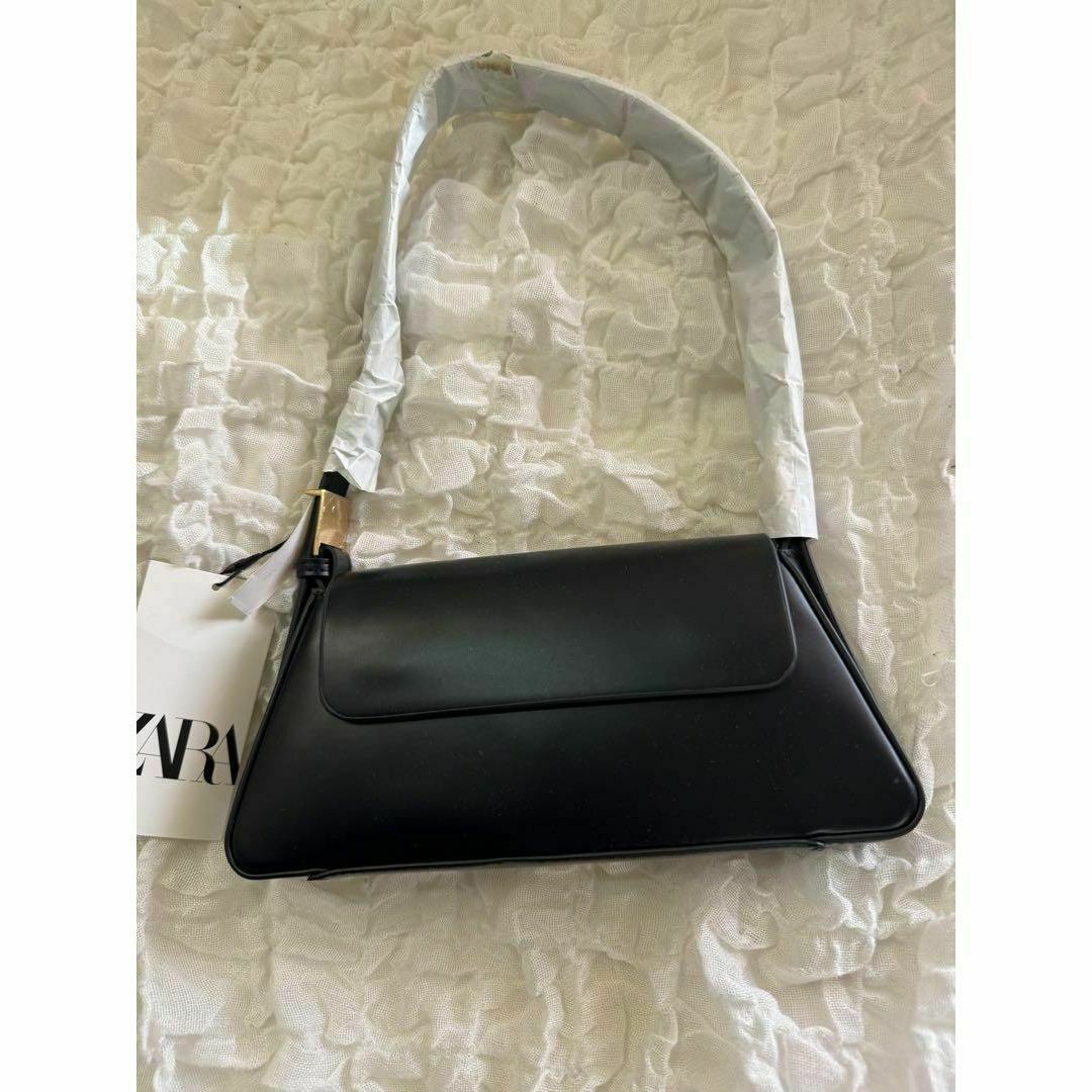 ZARA(ザラ)の新品未開封★ZARA フラップ ミニマル ショルダーバッグ レディースのバッグ(ショルダーバッグ)の商品写真