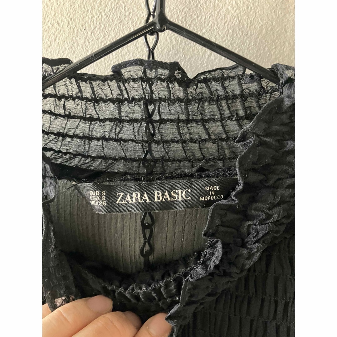 ZARA(ザラ)のブラック　ZARA シフォンブラウス レディースのトップス(シャツ/ブラウス(長袖/七分))の商品写真