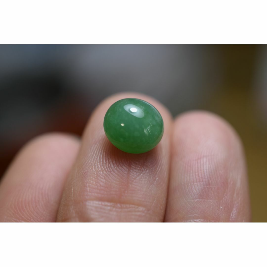 RS4-74美品ミャンマー産天然A貨 緑 本翡翠 ルース 裸石 硬玉 ジェダイト ハンドメイドのアクセサリー(ネックレス)の商品写真