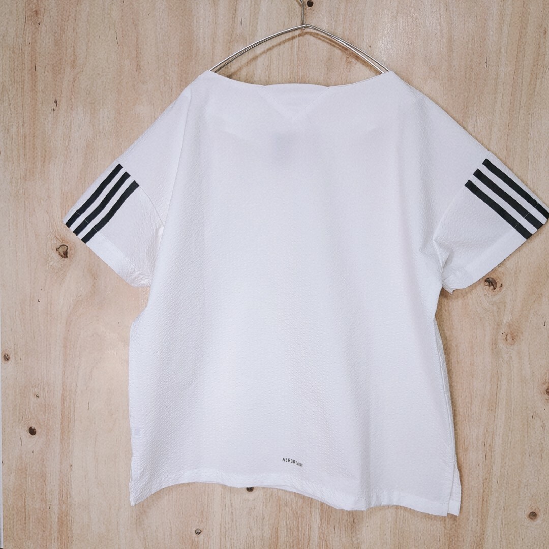 adidas(アディダス)のadidas　アディダス　Ｔシャツ　ポンチョ風　スリーライン　M メンズのトップス(Tシャツ/カットソー(半袖/袖なし))の商品写真