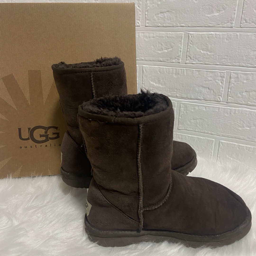 UGG AUSTRALIA(アグオーストラリア)のUGG アグ　ムートンブーツ　ブラウン　24cm レディースの靴/シューズ(ブーツ)の商品写真