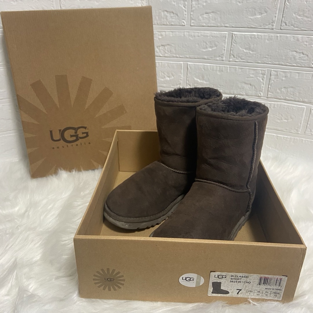 UGG AUSTRALIA(アグオーストラリア)のUGG アグ　ムートンブーツ　ブラウン　24cm レディースの靴/シューズ(ブーツ)の商品写真