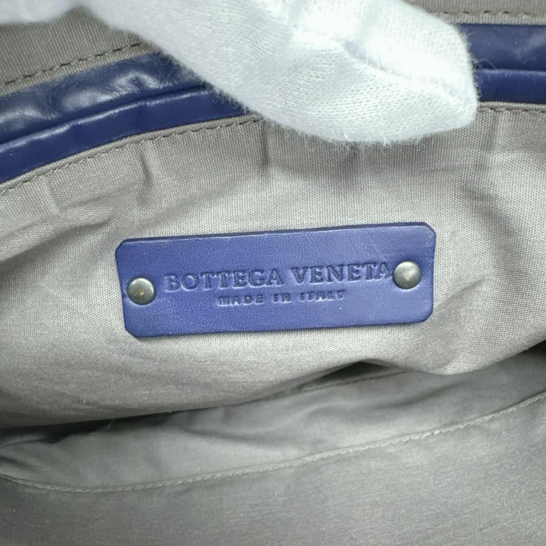 Bottega Veneta(ボッテガヴェネタ)のボッテガヴェネタ クラッチバッグ セカンドバッグ イントレチャート ネイビー メンズのバッグ(セカンドバッグ/クラッチバッグ)の商品写真