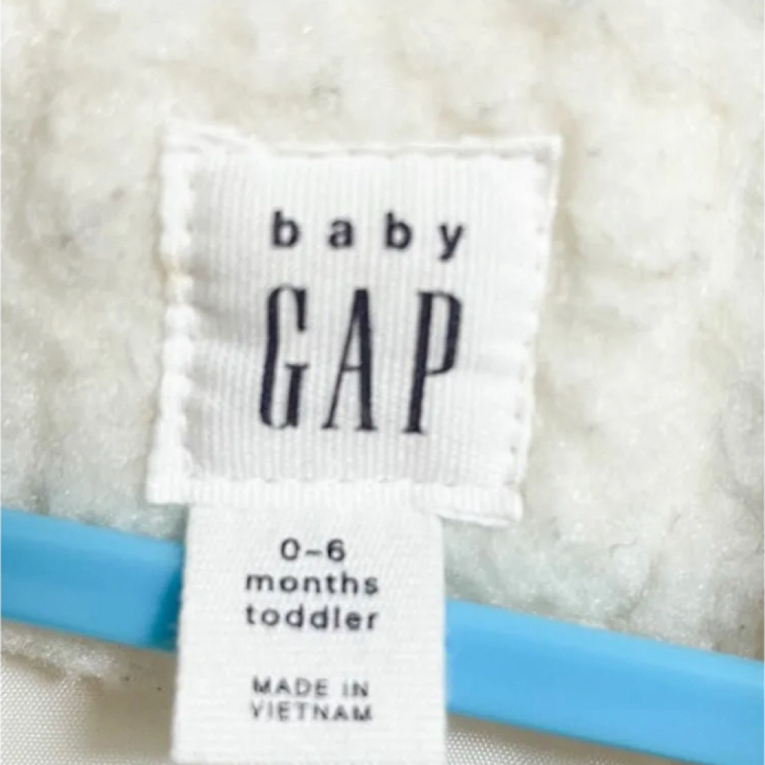 GAP Kids(ギャップキッズ)のGAPbaby ギャップベビー ボアジャケット ベビー服 アウター キッズ/ベビー/マタニティのキッズ服女の子用(90cm~)(ジャケット/上着)の商品写真