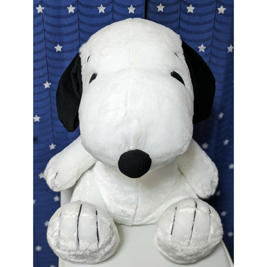 SNOOPY(スヌーピー)のスヌーピー　グランデぬいぐるみ　おすわり エンタメ/ホビーのおもちゃ/ぬいぐるみ(キャラクターグッズ)の商品写真