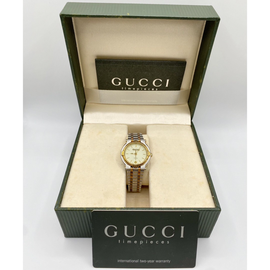 Gucci(グッチ)のGUCCI グッチ 保/箱付きアイボリー文字盤 デイト ラウンド 2JWY レディースのファッション小物(腕時計)の商品写真