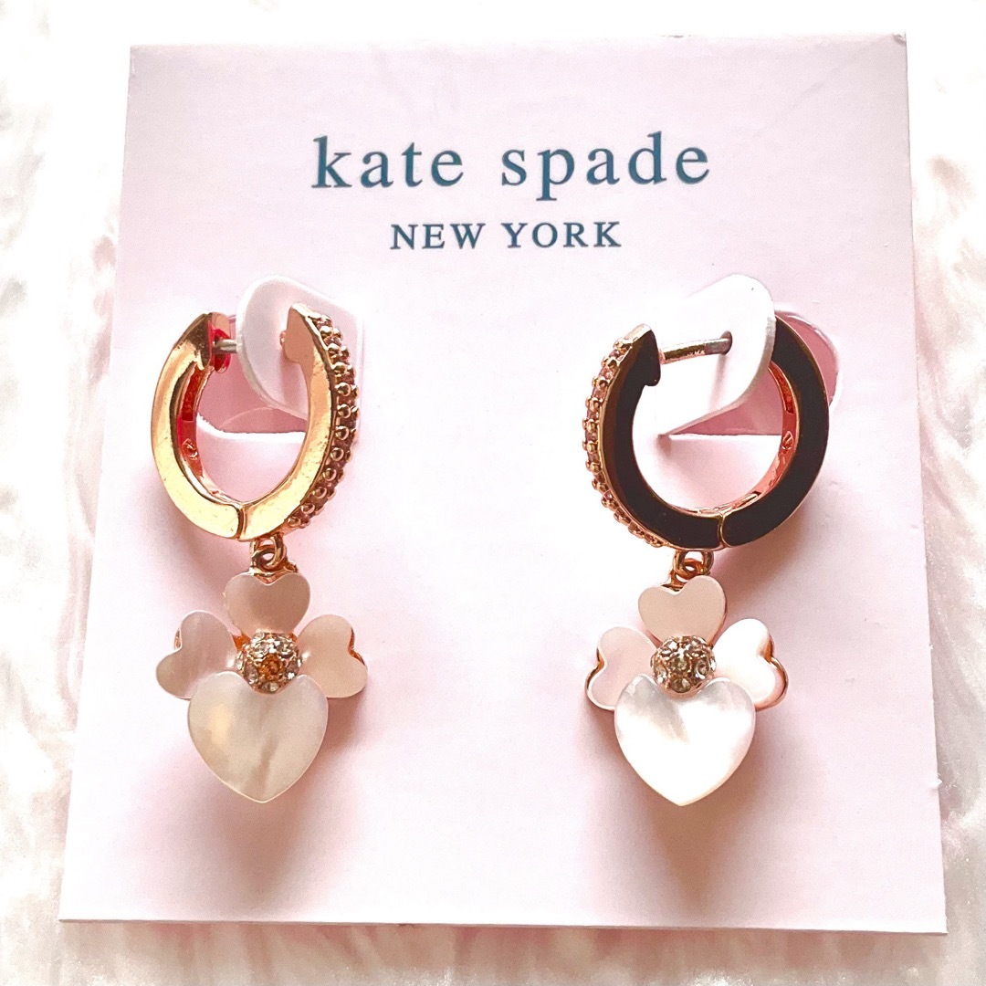 kate spade new york(ケイトスペードニューヨーク)のケイトスペード　プレシャスパンジーパヴェドロップハギーピアス レディースのアクセサリー(ピアス)の商品写真