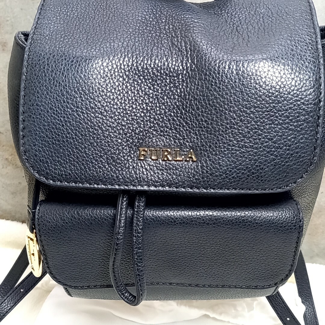 Furla(フルラ)の【美品】フルラ　FURLA　リュック　レザー　ネイビー レディースのバッグ(リュック/バックパック)の商品写真