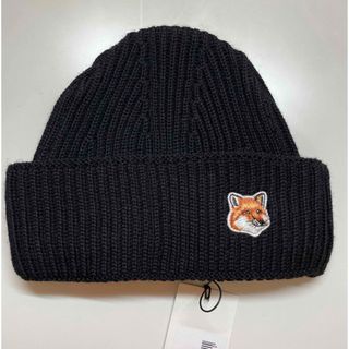 メゾンキツネ(MAISON KITSUNE')の新品未使用　超美品　MAISON KITSUNEメゾンキツネ　ニット帽　黒(ニット帽/ビーニー)