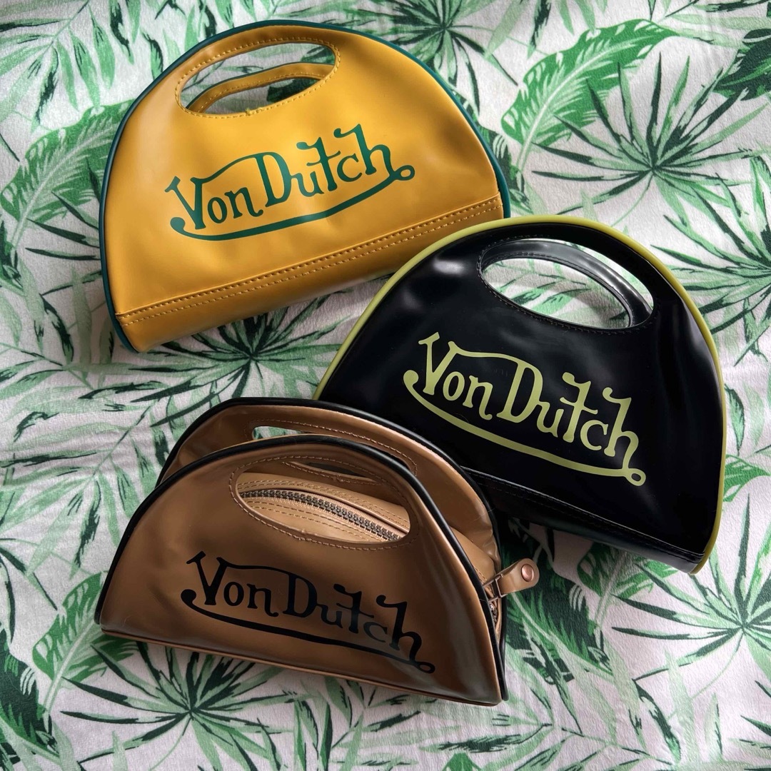 Von Dutch(ボンダッチ)の美品　黄色✖️緑色　ボンダッチ　Von Dutch  ミニバック　クラッチバック レディースのバッグ(クラッチバッグ)の商品写真