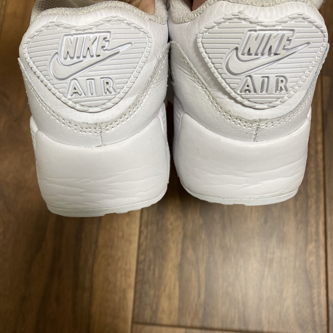 NIKE(ナイキ)のNIKE AIR MAX 90白スニーカーサイズ18.5cm キッズ/ベビー/マタニティのキッズ靴/シューズ(15cm~)(スニーカー)の商品写真