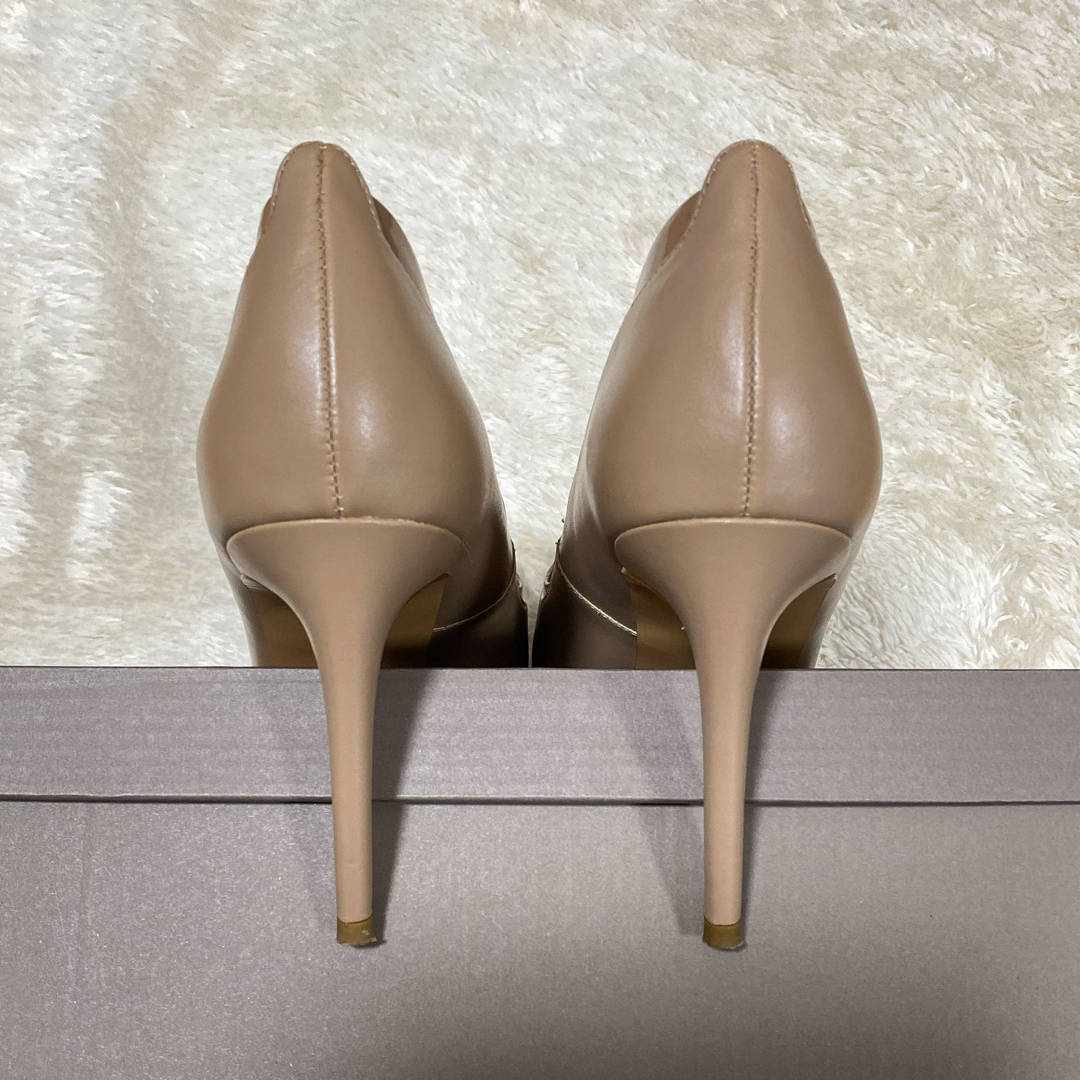 Charles and Keith(チャールズアンドキース)の【CHARLES&KEITH】チャールズアンドキース パンプス 25.5cm レディースの靴/シューズ(ハイヒール/パンプス)の商品写真