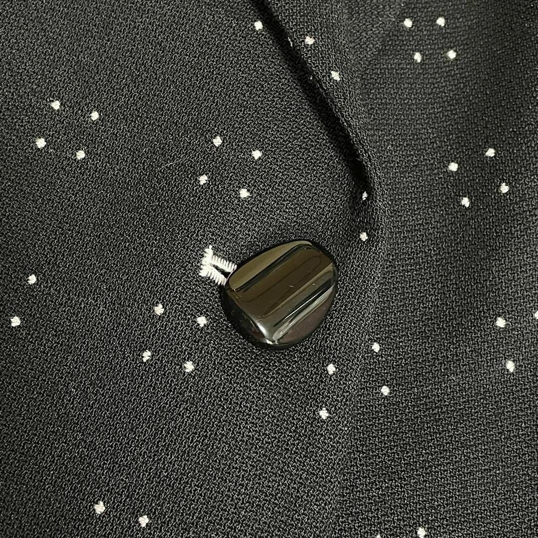 Emporio Armani(エンポリオアルマーニ)の【美品✨】☆エンポリオアルマーニ☆テーラードジャケット☆シルク☆Lサイズ☆黒☆ レディースのジャケット/アウター(テーラードジャケット)の商品写真