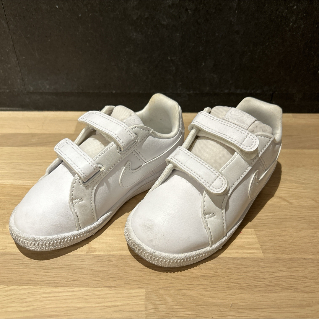 NIKE(ナイキ)のNIKE 2足セット　スニーカー　子供靴　ベビーシューズ キッズ/ベビー/マタニティのキッズ靴/シューズ(15cm~)(スニーカー)の商品写真