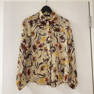 ザラ(ZARA)の花柄シャツブラウス(シャツ/ブラウス(長袖/七分))