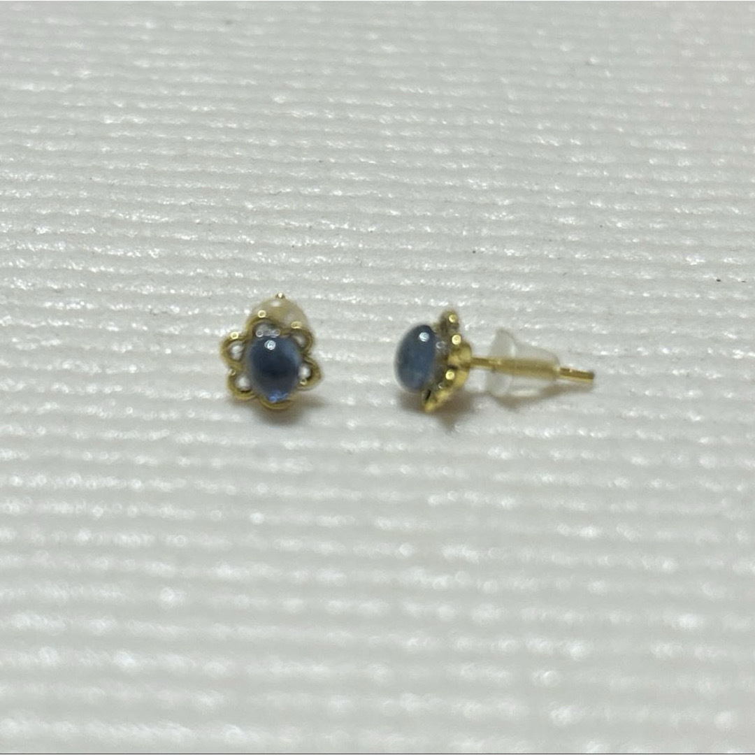 天然石サファイアオーバルカボションピアス ハンドメイドのアクセサリー(ピアス)の商品写真