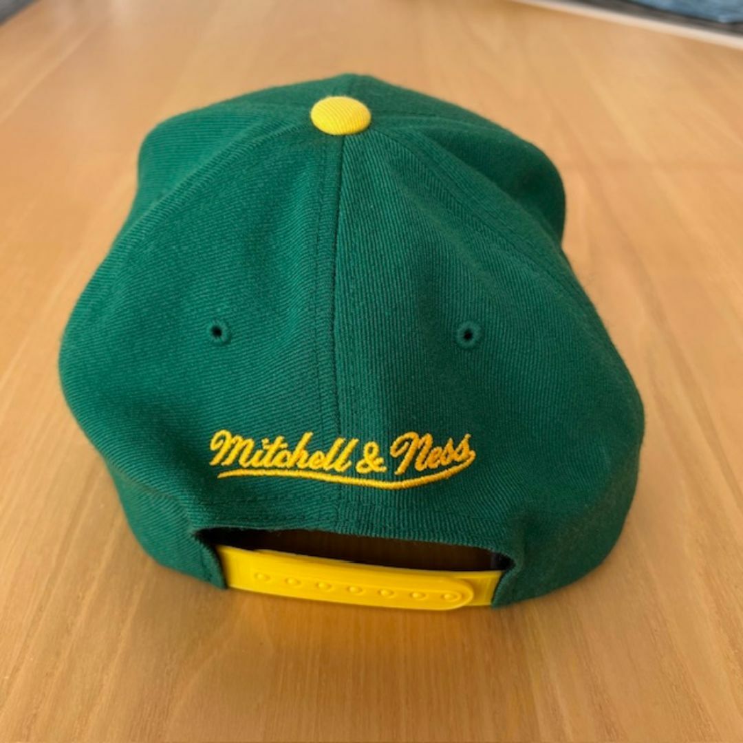 MITCHELL & NESS(ミッチェルアンドネス)のMitchell & Ness 激レア シアトル スーパーソニックス キャップ メンズの帽子(キャップ)の商品写真