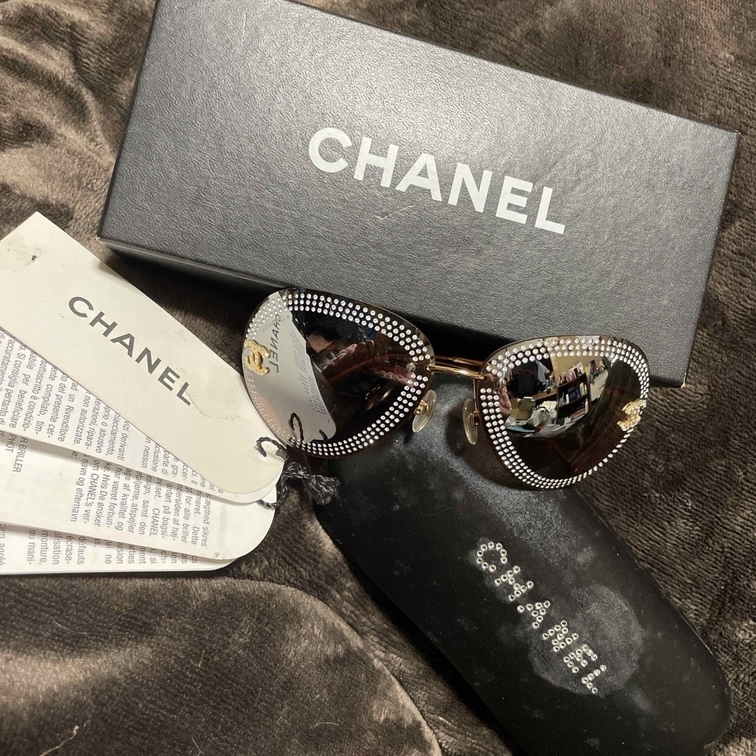 CHANEL(シャネル)のCHANEL ココマークラインストーン　ヴィンテージサングラス レディースのファッション小物(サングラス/メガネ)の商品写真