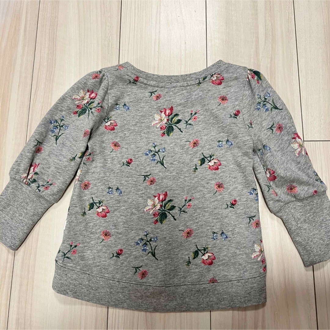 babyGAP(ベビーギャップ)のGAP 花柄トレーナー 2years キッズ/ベビー/マタニティのキッズ服女の子用(90cm~)(Tシャツ/カットソー)の商品写真