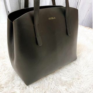 フルラ(Furla)の【美品】フルラ パラダイス レザー 黒 トートバッグ　ハンドバッグ(トートバッグ)